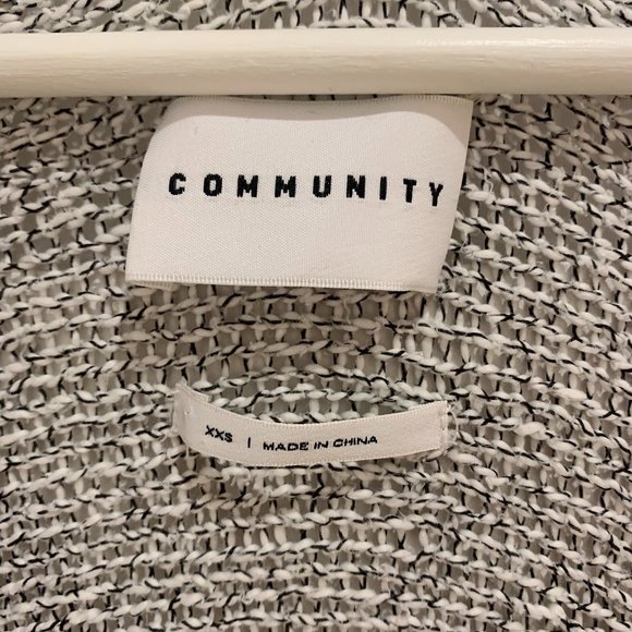 Aritzia | Community 'Ionic Cape' - Picture 6 of 6
